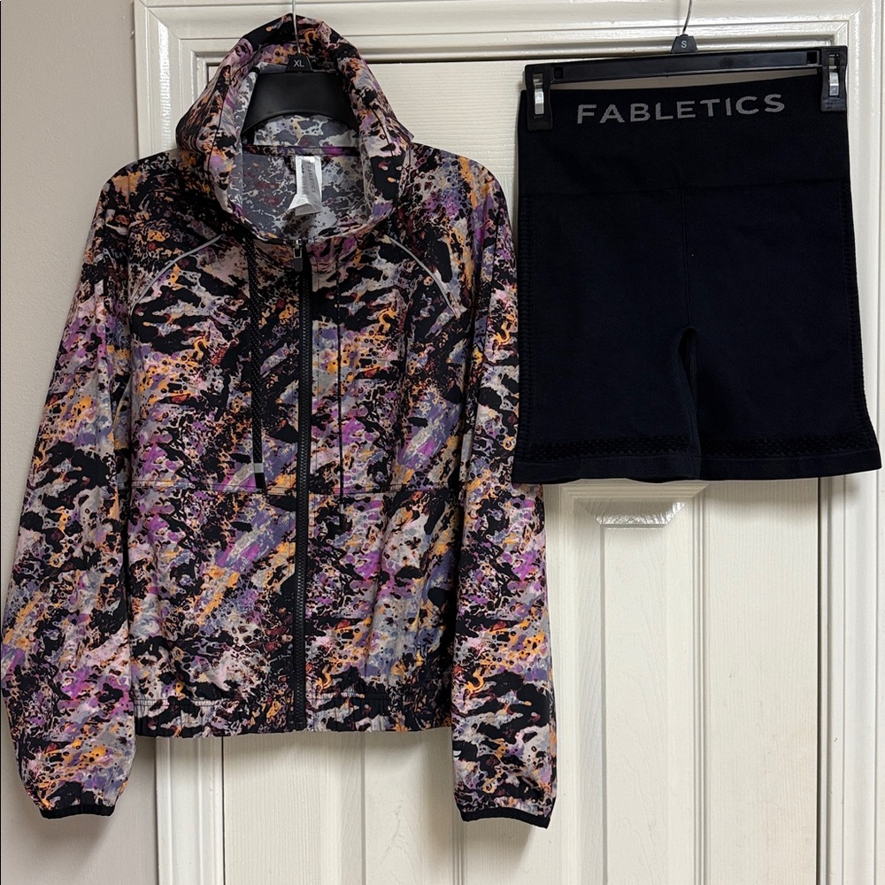 NWT Fabletics Women's Abstract Purple and Orange Bomber Jacket With Black Shorts - Picture 3 of 16
